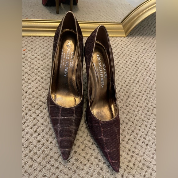 Donald J Pliner Couture Vintage Glitter Pump - Picture 6 of 6